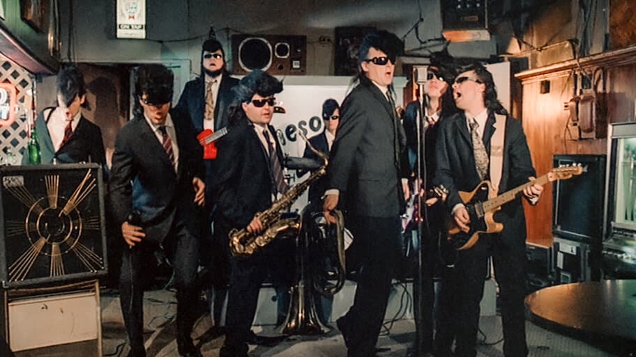 Leningrad Cowboys Go America