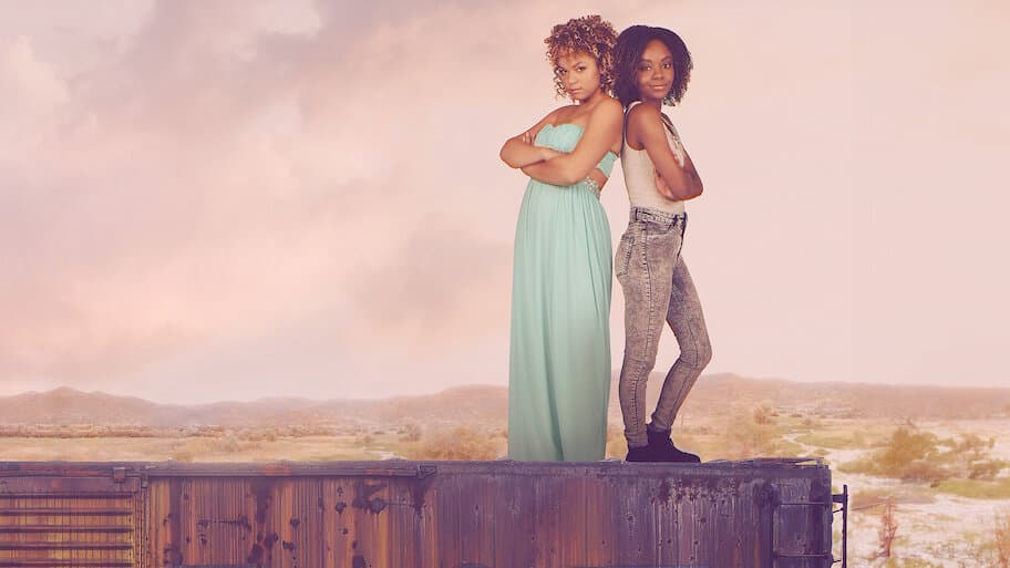 Deidra & Laney Rob a Train