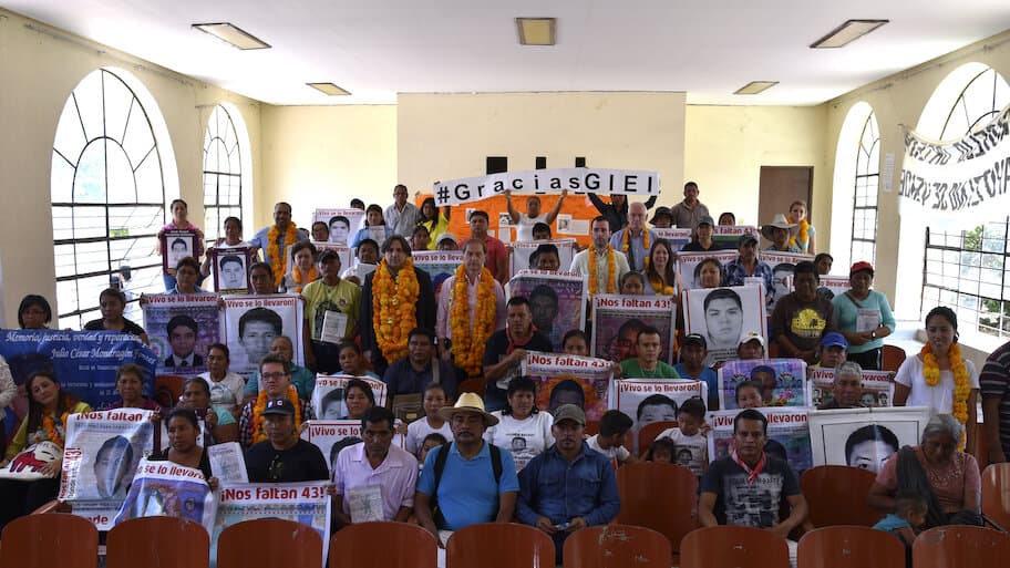 Ayotzinapa, el paso de la tortuga