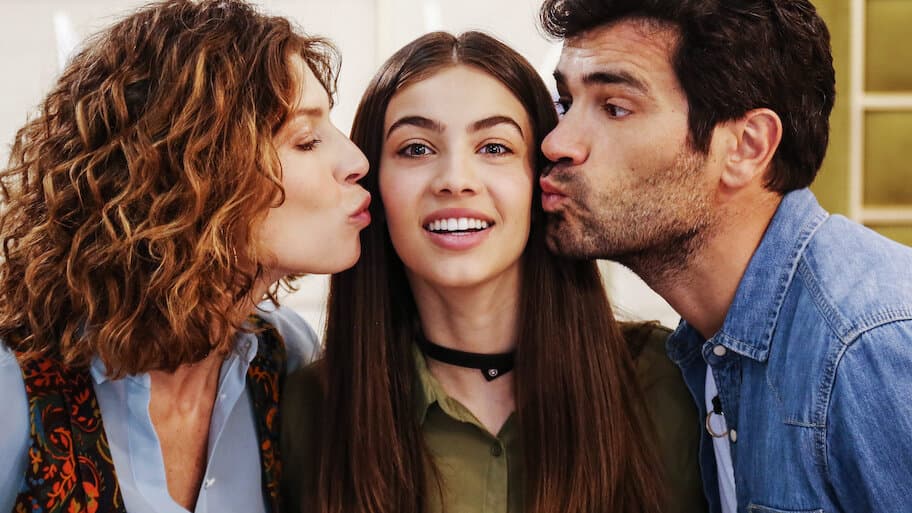 Love, Sun And Other Stars