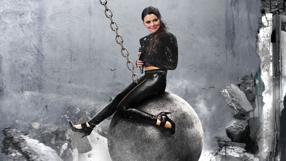 Bruna Louise: Demolition