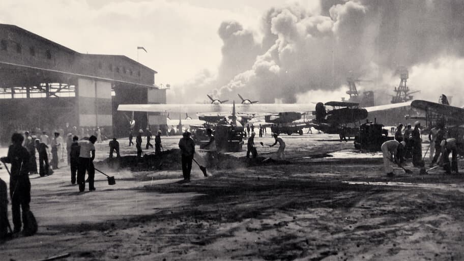 Attack on Pearl Harbor: Minute by Minute