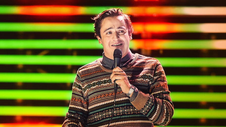 Ricardo O'Farrill: Abrazo navideño backdrop