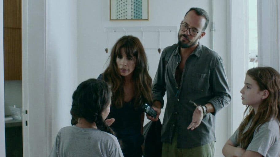 Como Nossos Pais backdrop