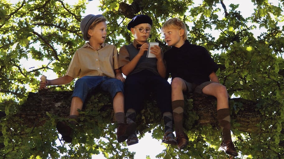 Young Jönsson Gang at Summer Camp backdrop
