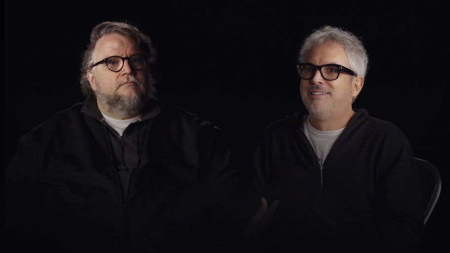 Ya no estoy aquí: Una conversación entre Guillermo del Toro y Alfonso Cuarón backdrop