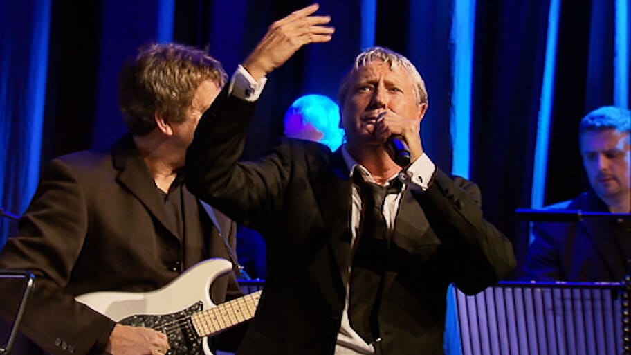 Joe Longthorne Mbe - Live At The Hippodrome backdrop