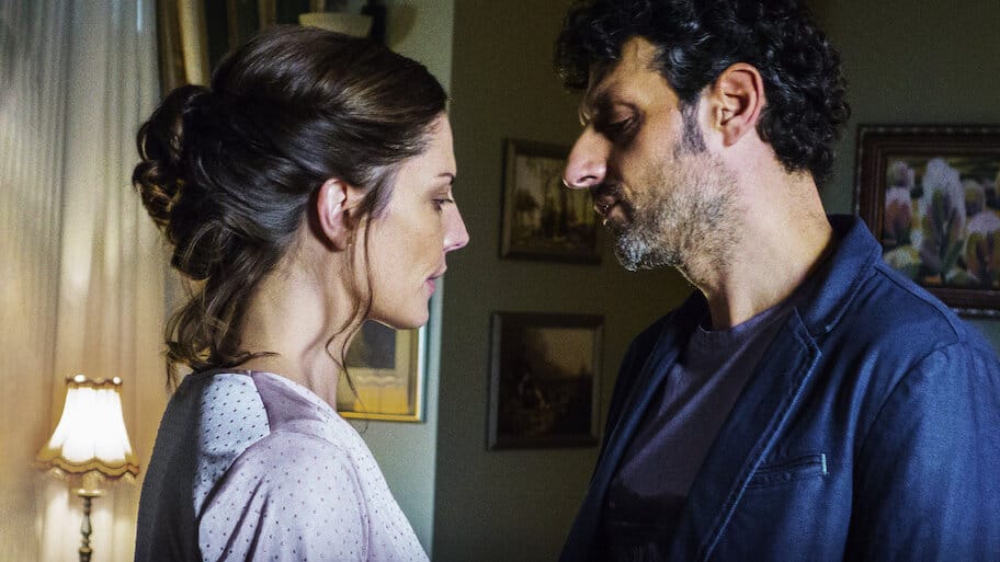 Omnipresent backdrop