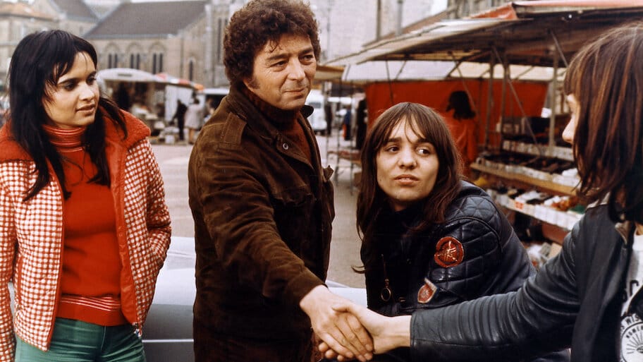 Charlie and His Two Chicks backdrop