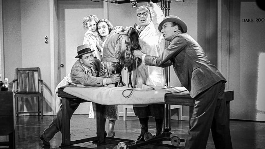 Keep Your Seats, Please backdrop