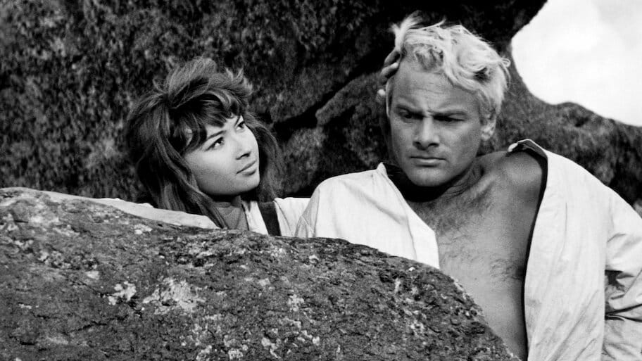 Les naufrageurs backdrop