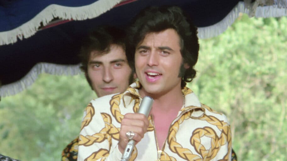 Those Sweet Creatures backdrop