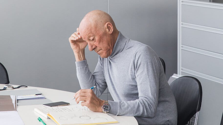 Conversaciones con Norman Foster backdrop