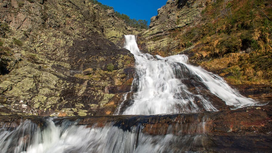 Portugal's Mountains of Wonder backdrop