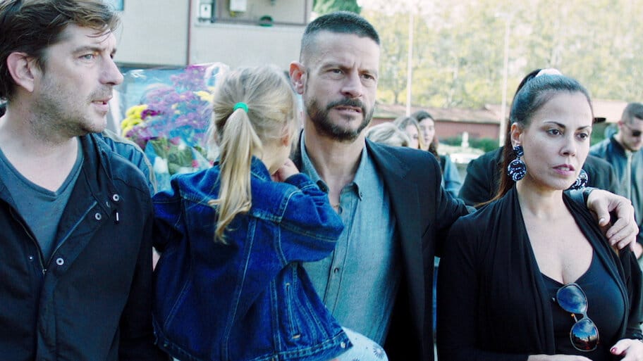 A Tor Bella Monaca non piove mai backdrop