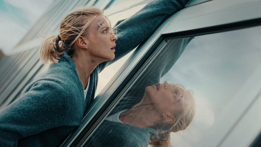 Exterritorial backdrop