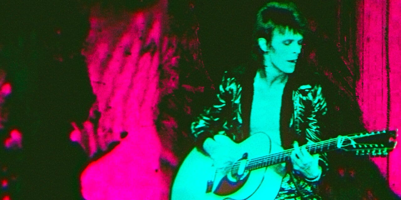 Moonage Daydream backdrop