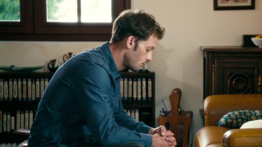 Ordinary Victories backdrop