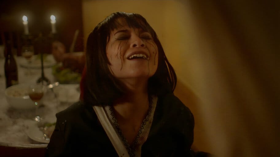 Para Betina Pengikut Iblis backdrop