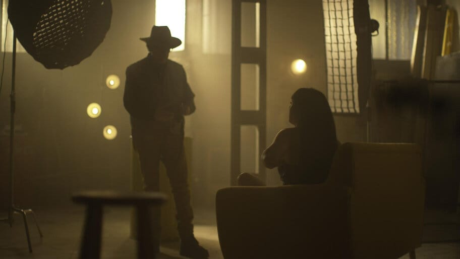 En el nombre de ellas backdrop