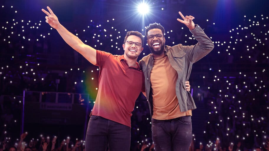 Deive Leonardo: The Answer backdrop