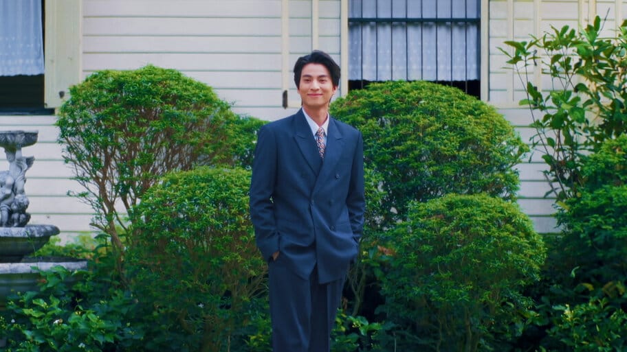 Dhevaprom: Laorchan backdrop