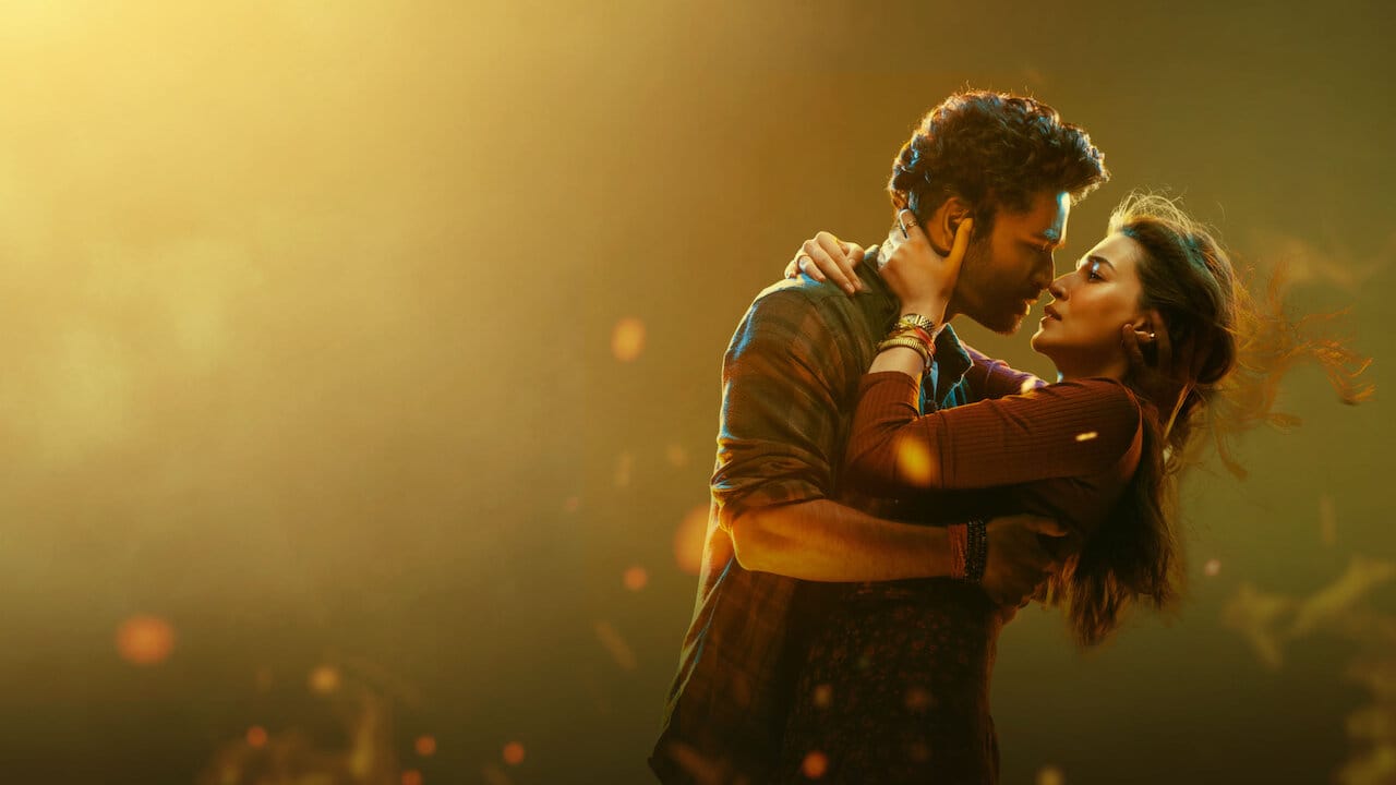 Tere Ishk Mein backdrop