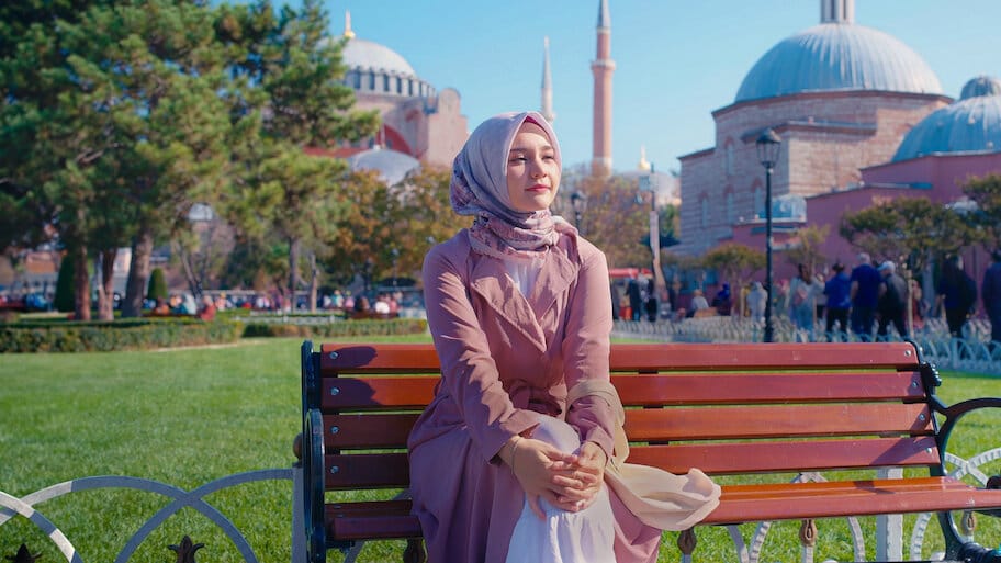 Mungkin Esok Lusa Atau Nanti backdrop