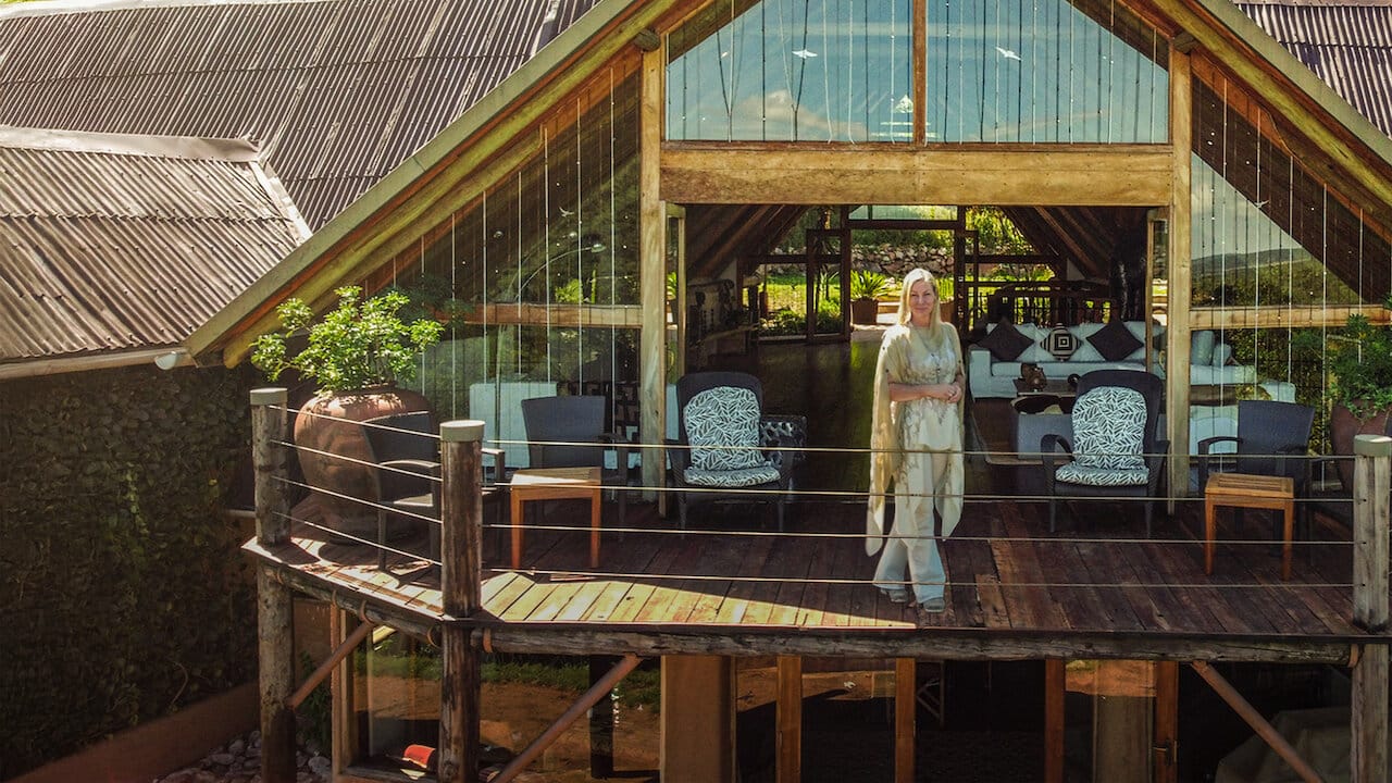 Millionaire Holiday Home Swap backdrop