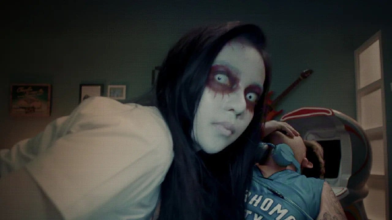 Aib: #Cyberbully backdrop