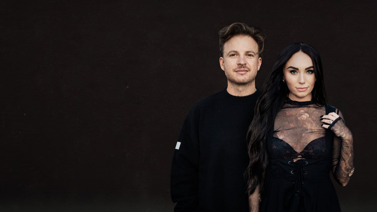 Murder with My Husband backdrop