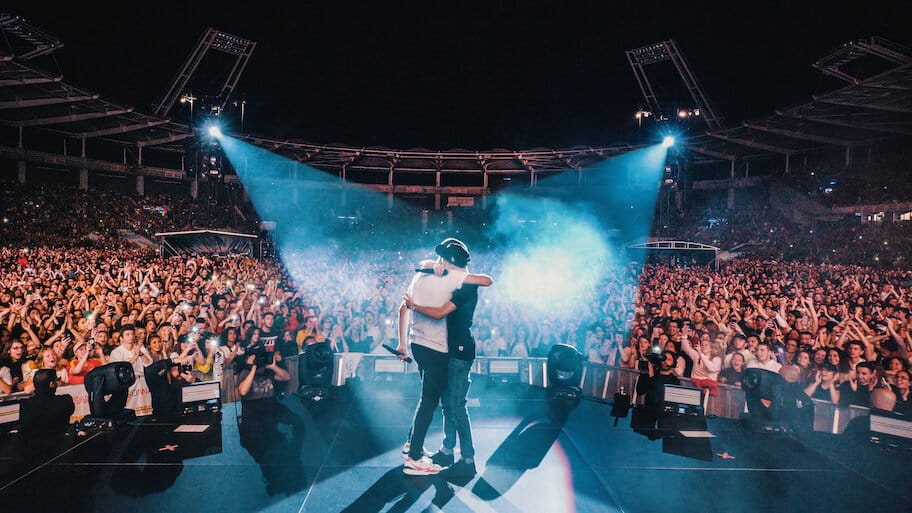 Bigflo & Oli: Hip Hop Frenzy backdrop