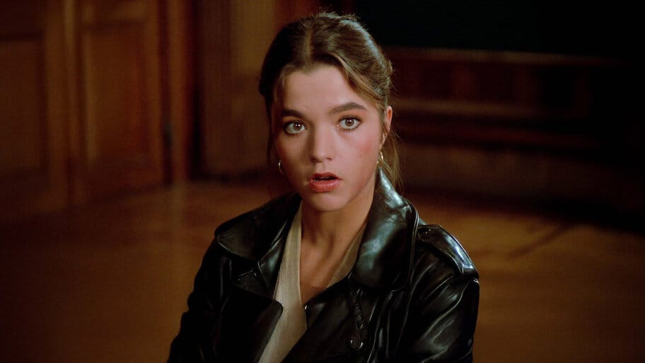 Les Filles de Grenoble backdrop