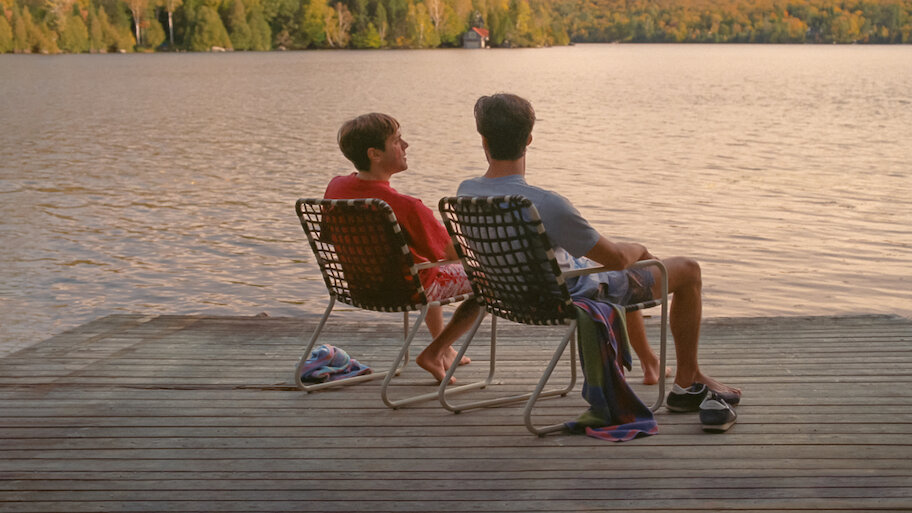 Matthias & Maxime backdrop