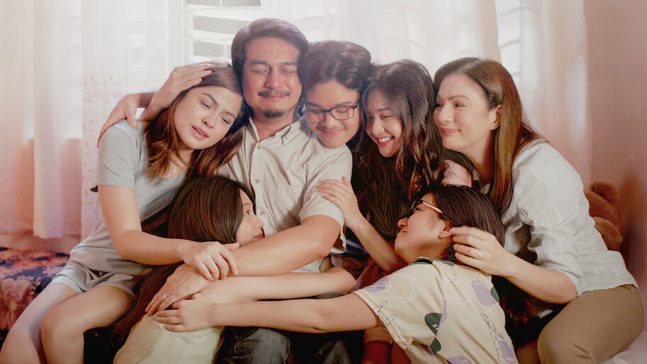 Four Sisters Before the Wedding backdrop