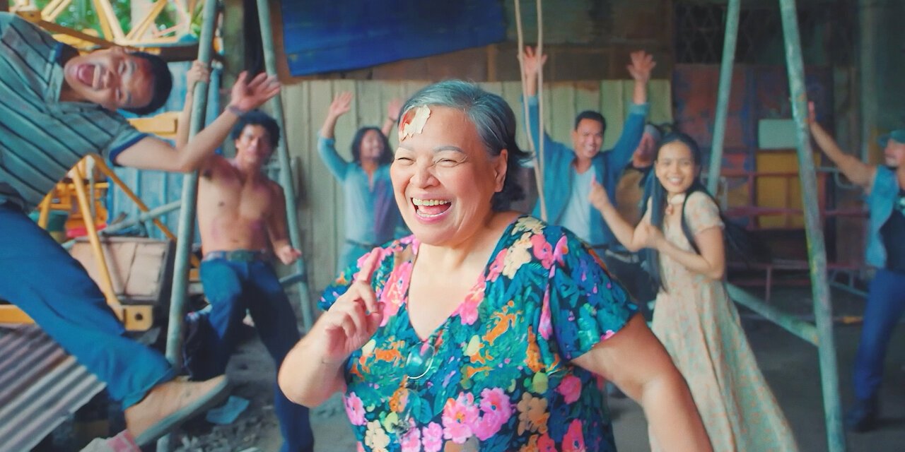 Leonor Will Never Die backdrop